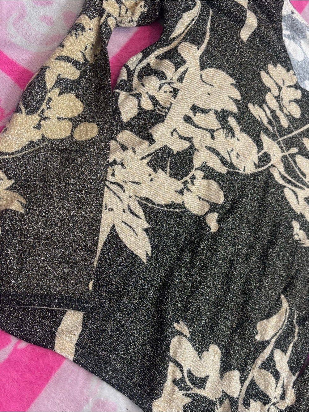 Pierri New York Metallic Floral V-Neck Blouse - Black & Cream - Picture 3 of 5
